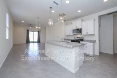 Main picture of 4882 E Greenway Wash Dr