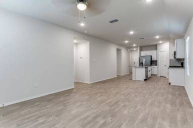 Main picture of 1714 Kolbe Trl