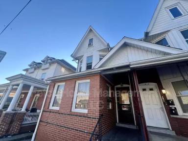 Main picture of 636 E Lincoln Hwy