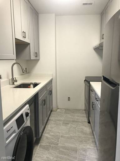 Main picture of Hampshire House Condominiums