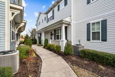 Main picture of 4220 Turnworth Arch