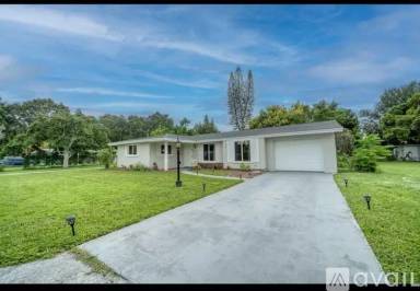 Main picture of 4502 19th Street Cir W
