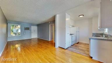 Main picture of 400 N Serrano Ave