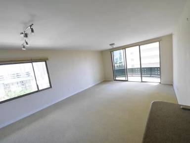 Main picture of 448 Kalaimoku St