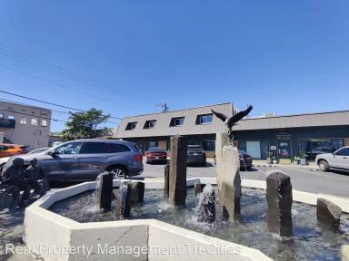 Main picture of 15 N Cascade St