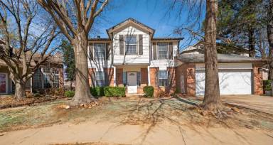 Main picture of 11234 S Locust Cir