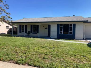 Main picture of 2820 Fieldcrest Ct