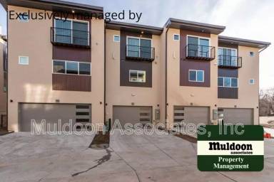 Main picture of 8 E St. Elmo Ave