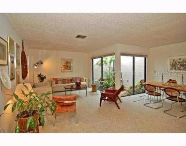 Main picture of 3939 Glen Oaks Manor Dr