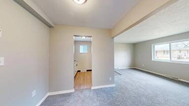 Main picture of 13511 Kirton Ave