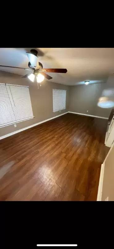 Main picture of 119 Circle Ct