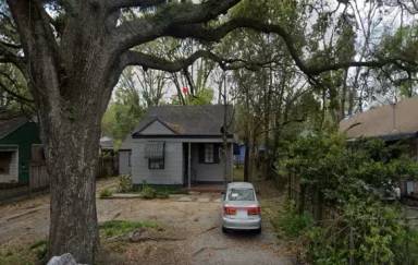 Main picture of 3158 Erie St