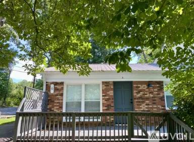 Main picture of 6 Dogwood Ct