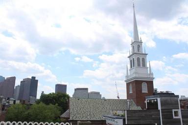 Main picture of 32 Charter St