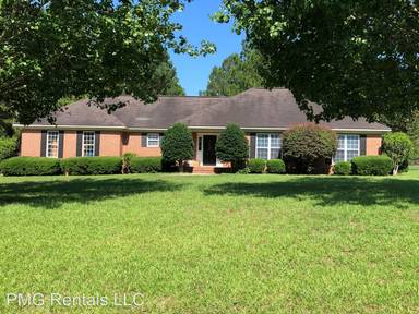 Main picture of 2005 Parkway Place Dr