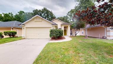 Main picture of 340 W Tropical Trce