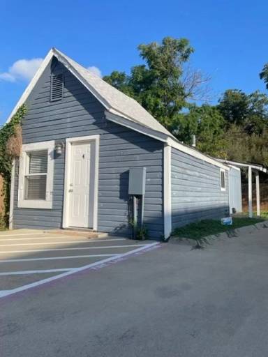 Main picture of 4522 Gaston Ave