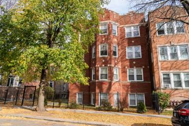 Main picture of 4705 N Troy St