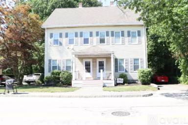 Main picture of 34 Adams St