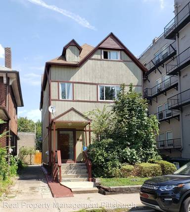 Main picture of 5715 E Liberty Blvd