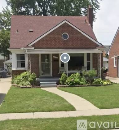 Main picture of 1619 N Silvery Ln