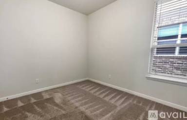 Main picture of 1309 Canary Ln