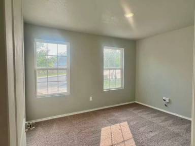 Main picture of 10239 Robbins Crk