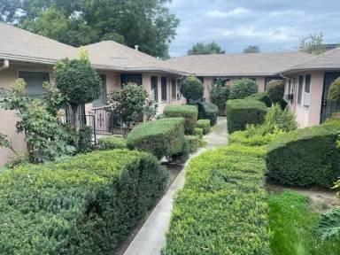 Main picture of 4631 Radford Ave
