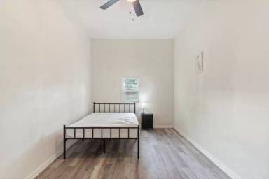 Main picture of 648 Calcutta Dr