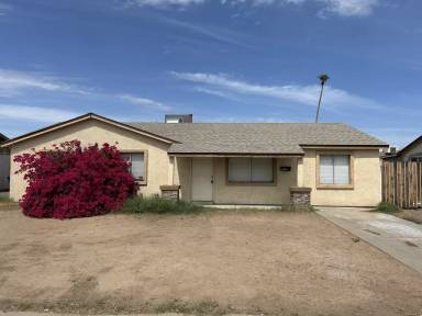 Main picture of 7132 W Devonshire Ave