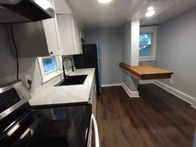 Main picture of 16 Farr Ave
