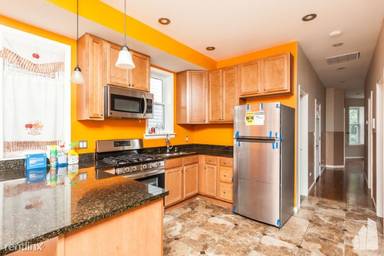 Main picture of 4645 S Saint Louis Ave