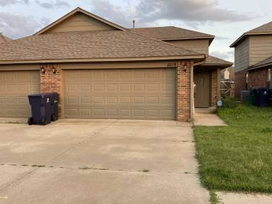 Main picture of 11118 SW 5th St