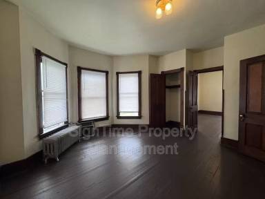 Main picture of 825 Hamilton Blvd