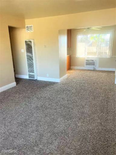 Main picture of 617 W G St