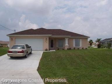 Main picture of 403 NE 31st St