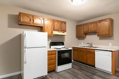 Main picture of 560 E Cherry St