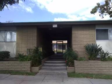 Main picture of 445 Ximeno Ave