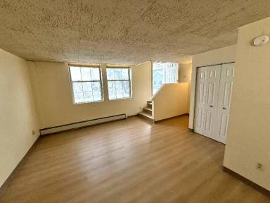 Main picture of 181 Main St