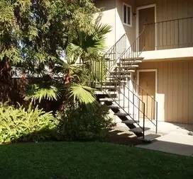 Main picture of 2141 Fremont St