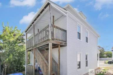 Main picture of 14 Belden St
