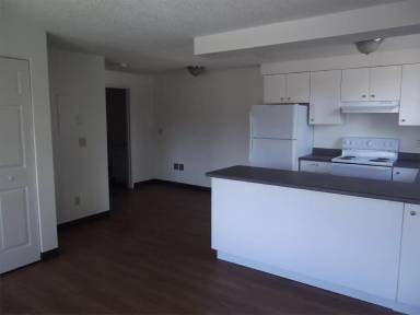 Main picture of 3738 Main St