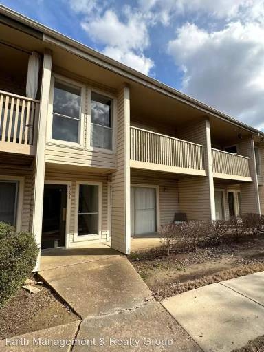 Main picture of 6786 Quail Hollow Ct