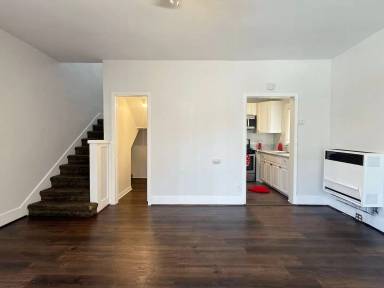 Main picture of 936 Olive Ave