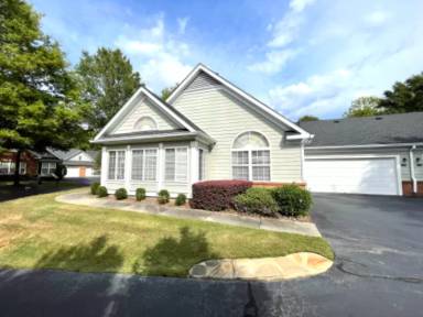 Main picture of 2956 Oakside Cir