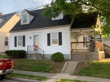 Main picture of 352 N Highland Ave