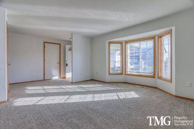 Main picture of 7112 NE 163rd Ave