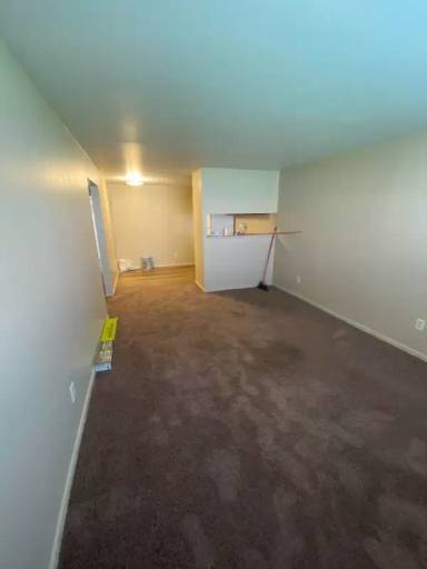 Main picture of Flats Of Clintonville