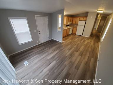 Main picture of 831 Home Ct
