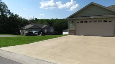 Main picture of 100 Greythorn Ct
